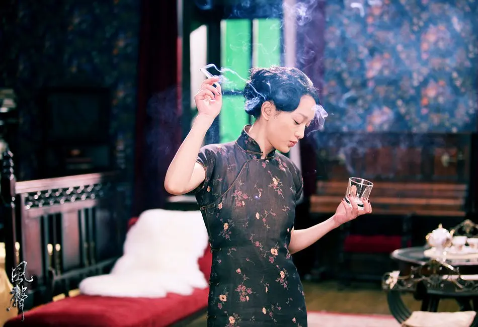 周迅确认加盟王家卫新片剧照_3